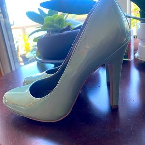 Mint Green Patent Mid Heel Office Anthropologie Mod Cloth Comfortable Y2K